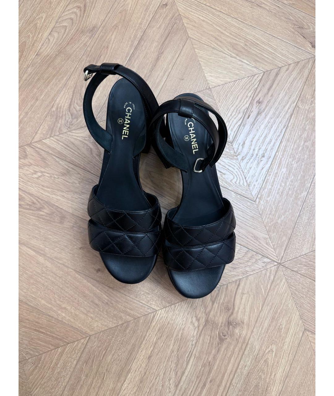 CHANEL Черные кожаные босоножки, фото 2