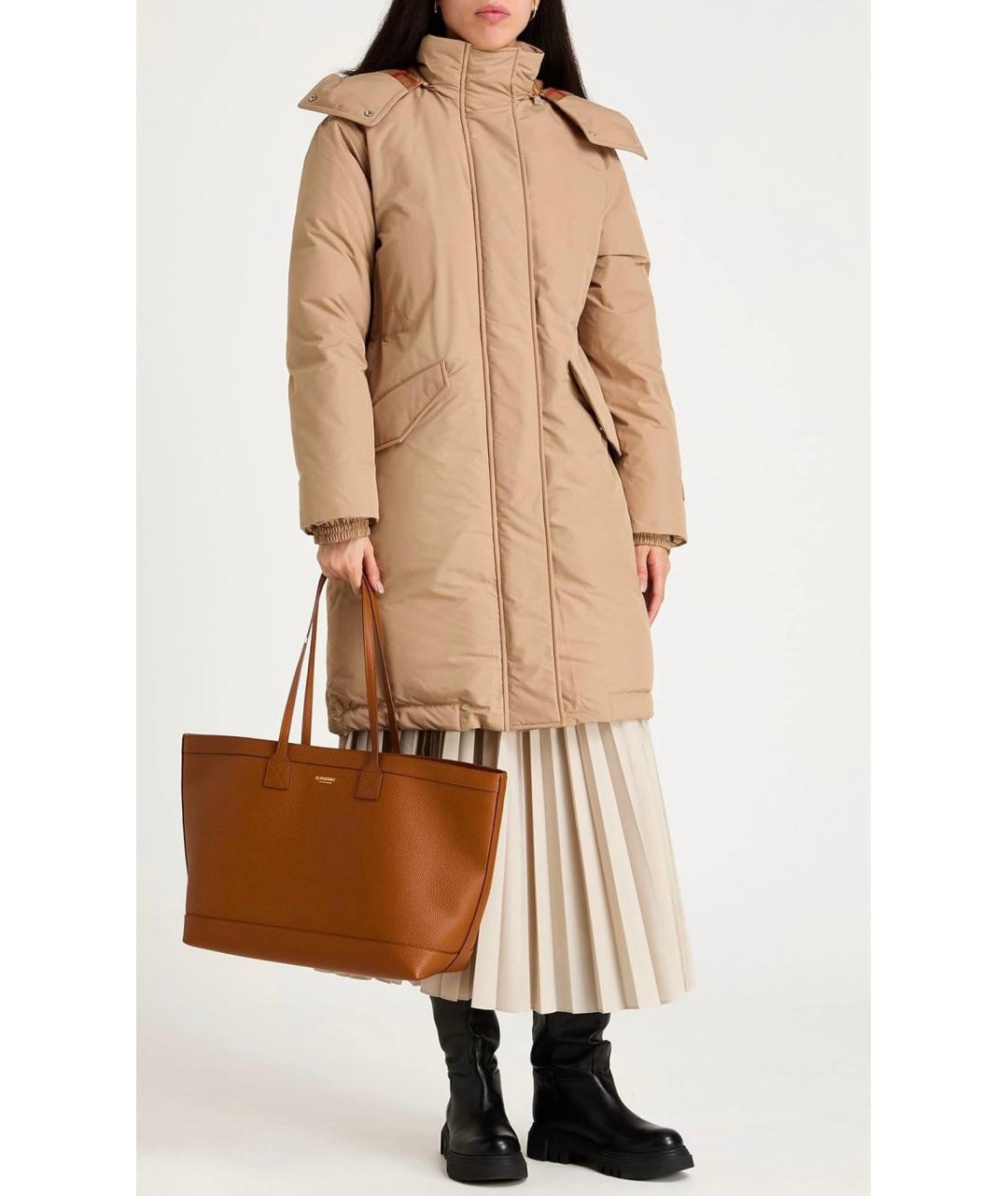 BURBERRY Бежевая полиэстеровая куртка, фото 2