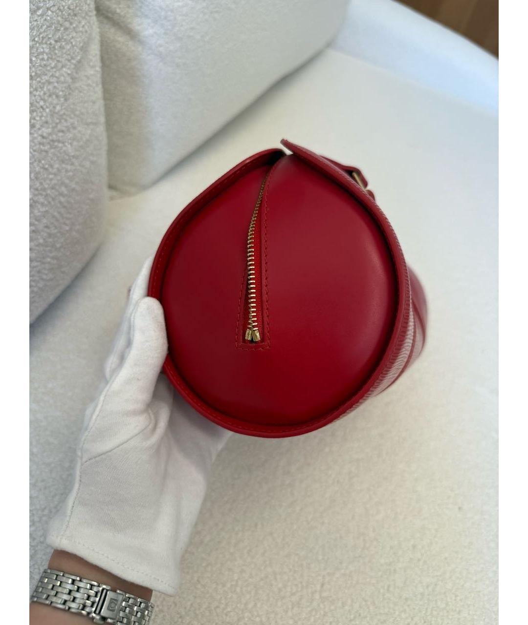 LOUIS VUITTON Красная кожаная сумка с короткими ручками, фото 3