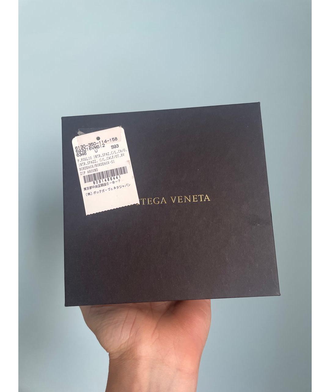 BOTTEGA VENETA Бордовый кожаный кошелек, фото 2