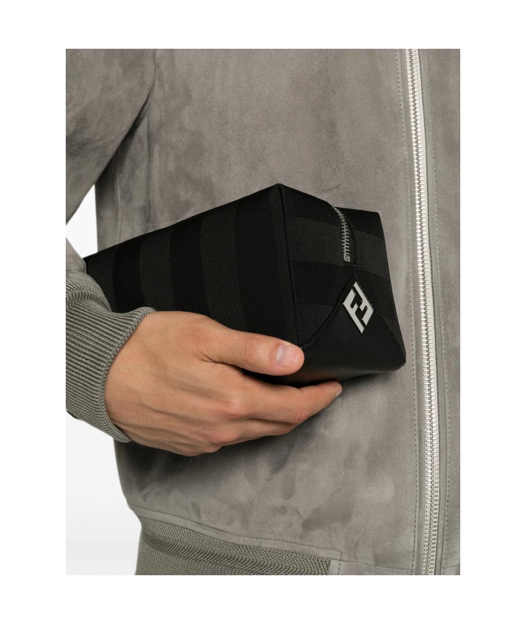 FENDI Черная тканевая косметичка, фото 4