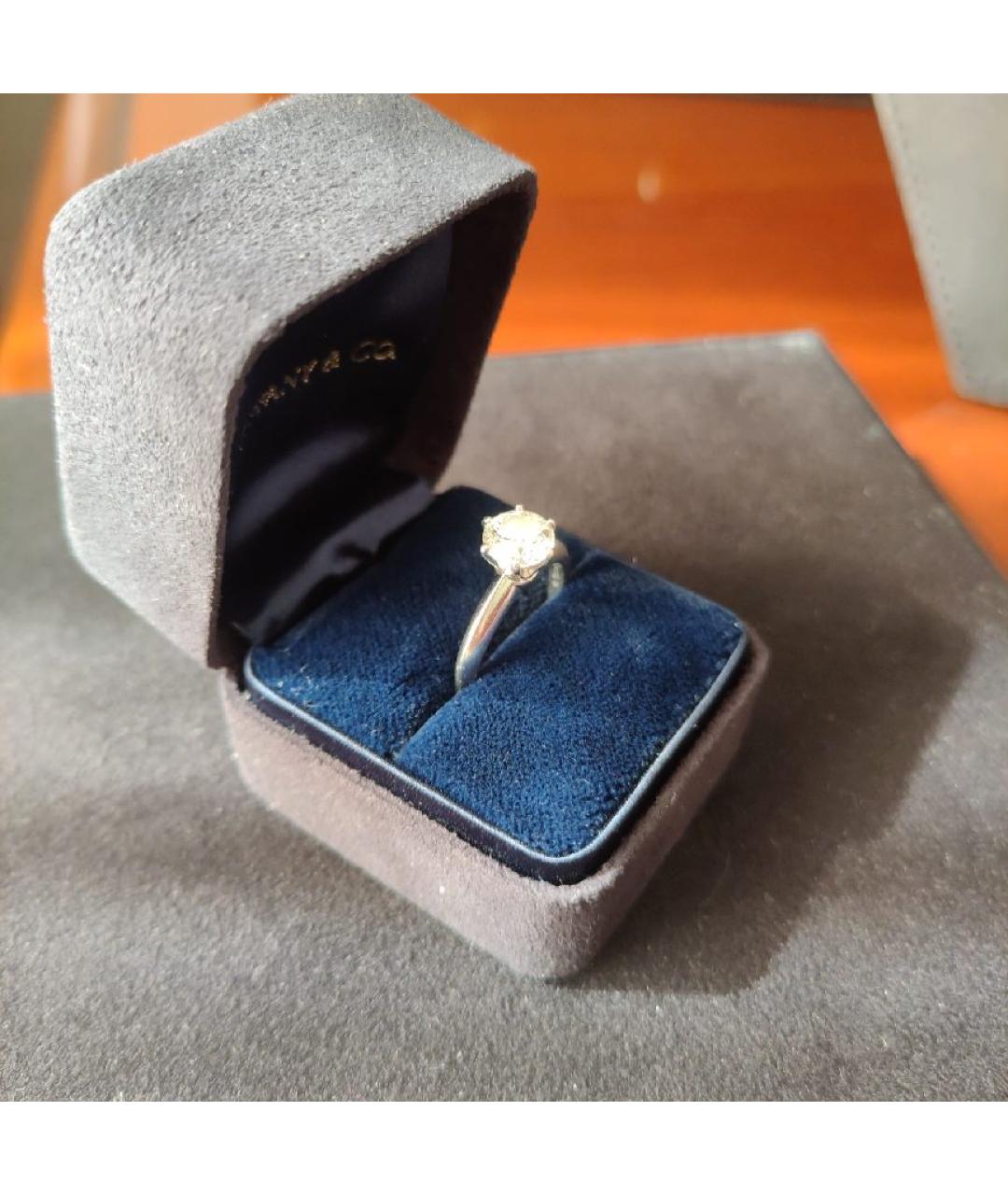 TIFFANY&CO Белое платиновое кольцо, фото 2
