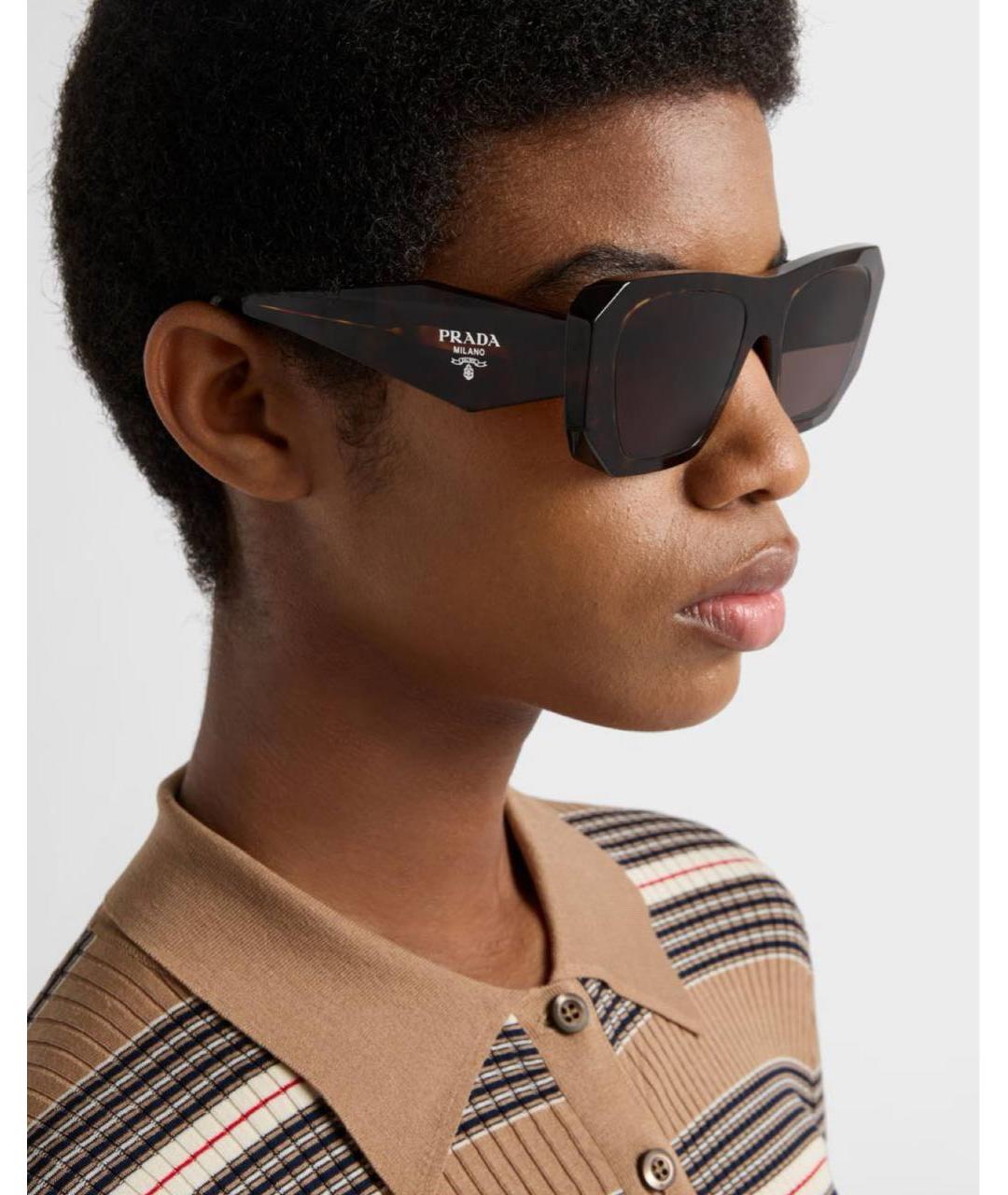 PRADA Коричневые пластиковые солнцезащитные очки, фото 4