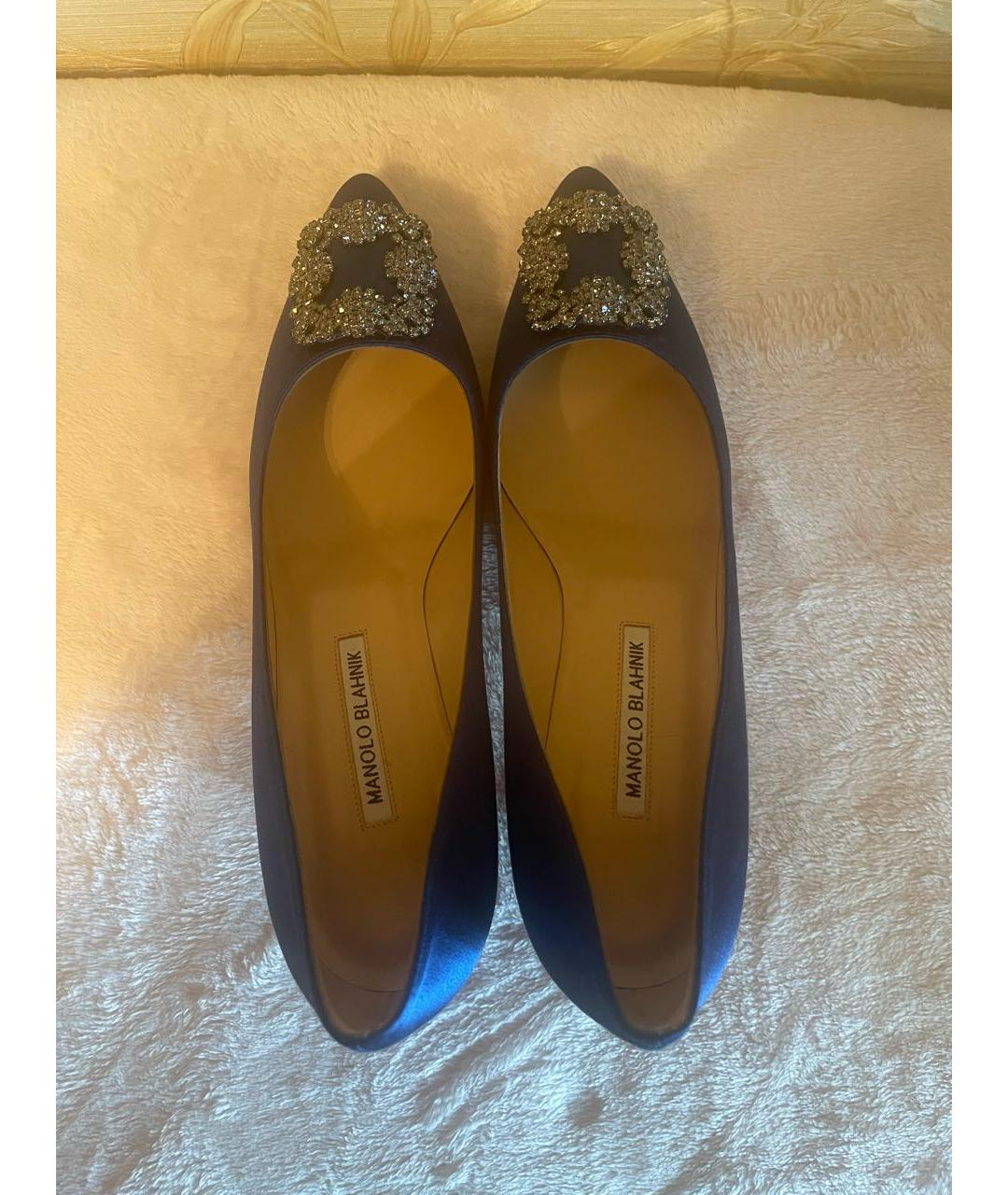 MANOLO BLAHNIK Синие текстильные лодочки на низком каблуке, фото 3