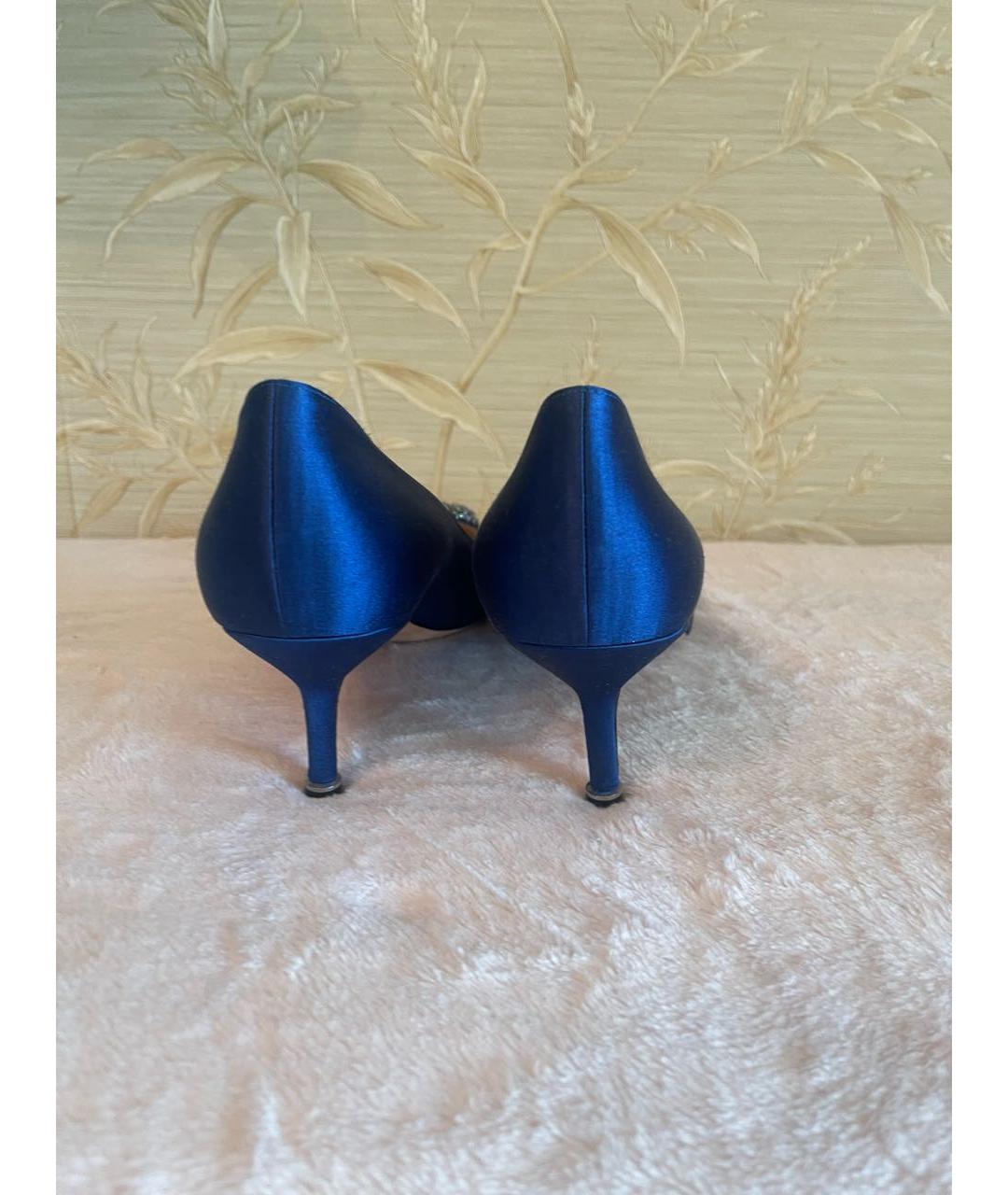 MANOLO BLAHNIK Синие текстильные лодочки на низком каблуке, фото 4