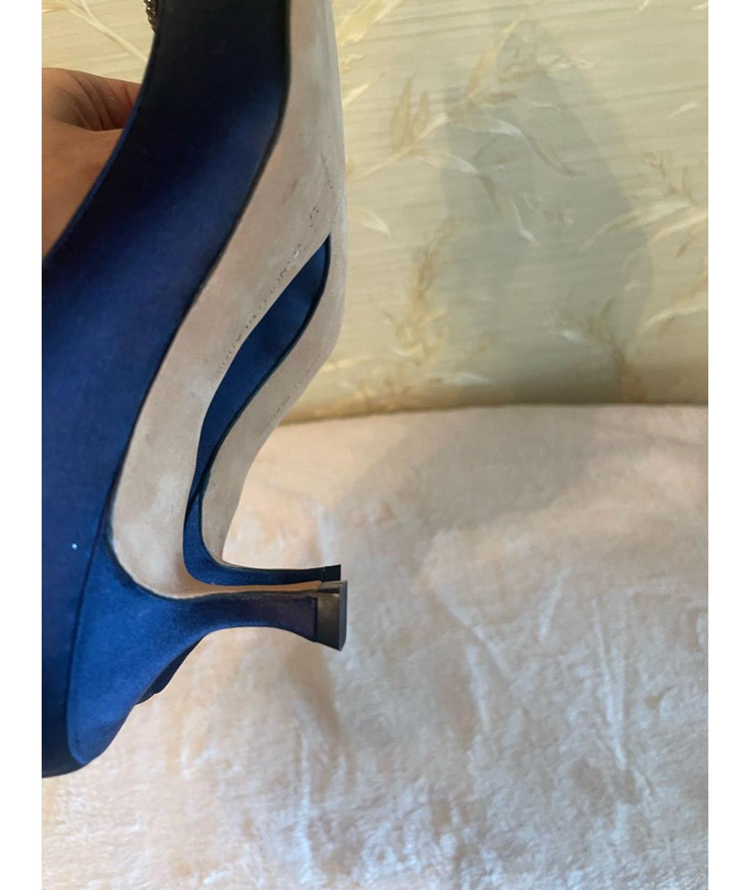 MANOLO BLAHNIK Синие текстильные лодочки на низком каблуке, фото 5