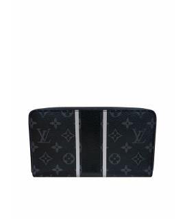 LOUIS VUITTON Кошелек