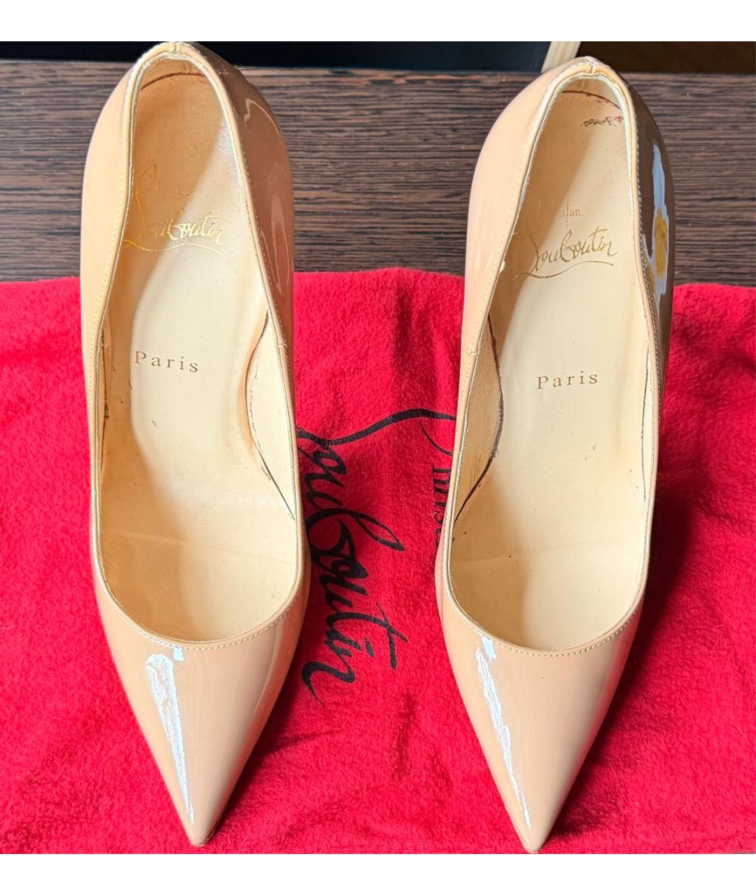 CHRISTIAN LOUBOUTIN Бежевые туфли из лакированной кожи, фото 2