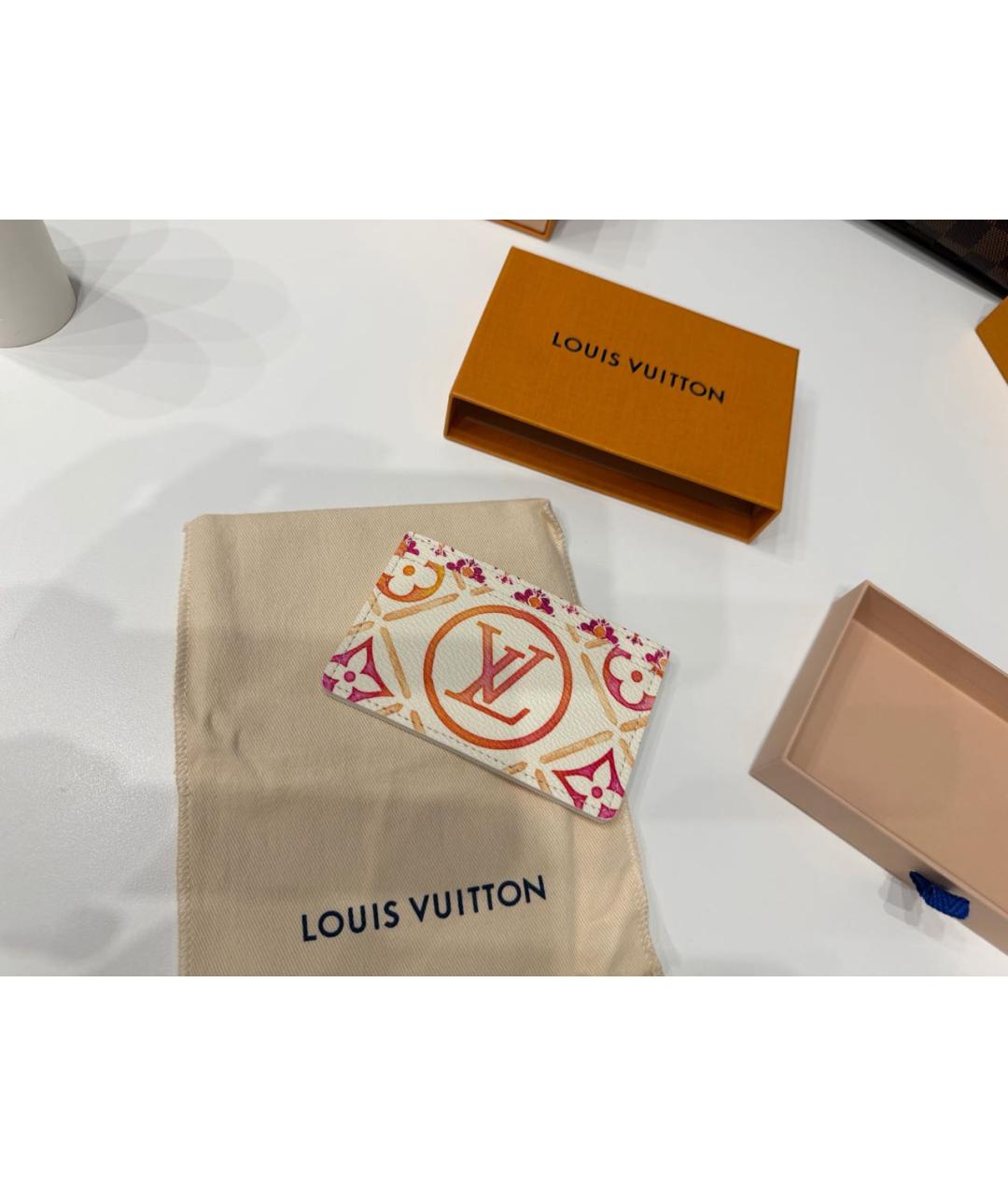 LOUIS VUITTON Оранжевый кожаный кардхолдер, фото 5