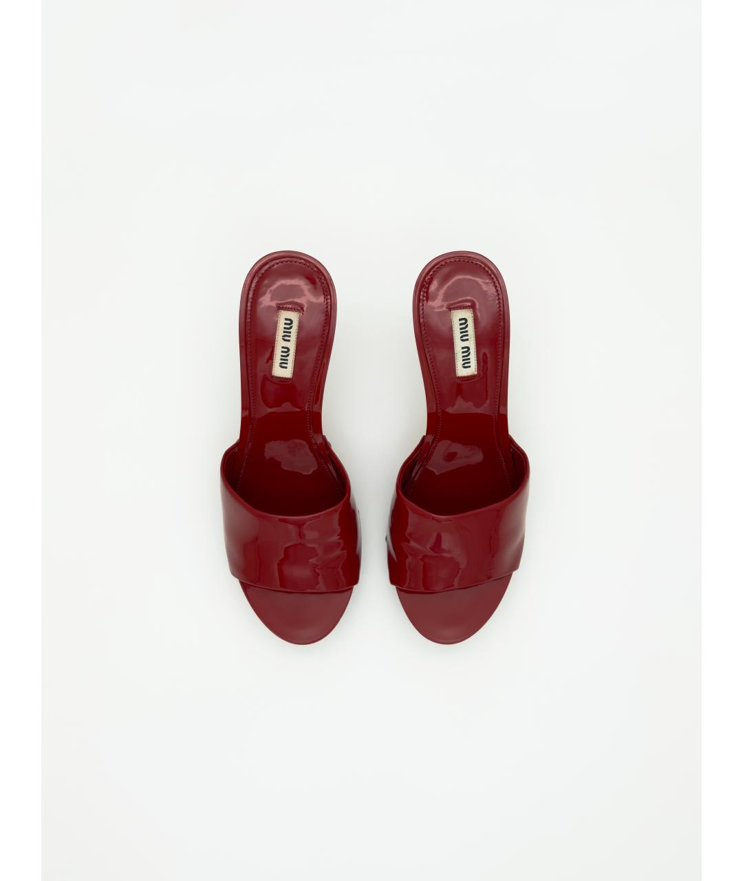 MIU MIU Красные мюли из лакированной кожи, фото 4