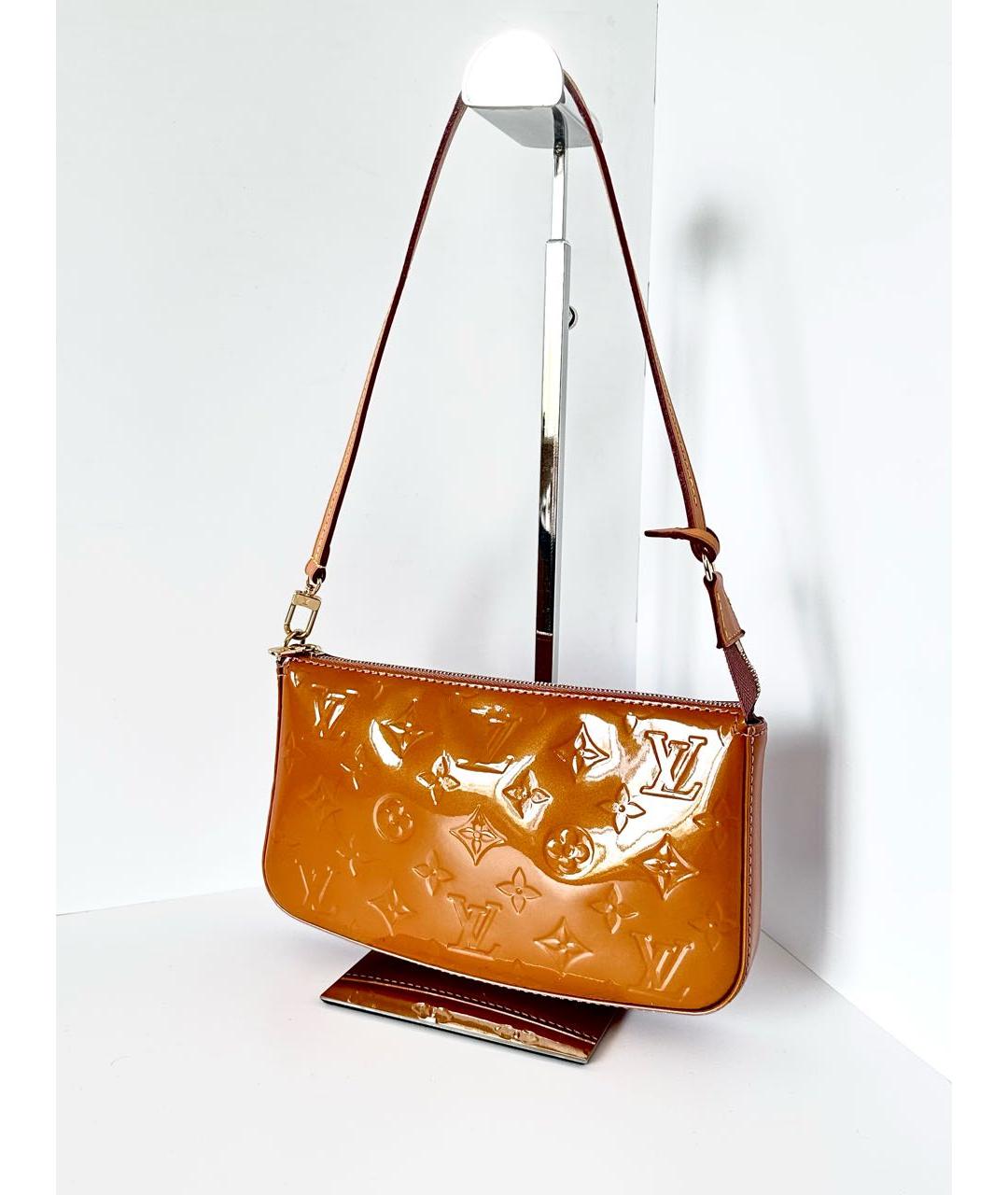 LOUIS VUITTON Оранжевая сумка с короткими ручками из лакированной кожи, фото 5