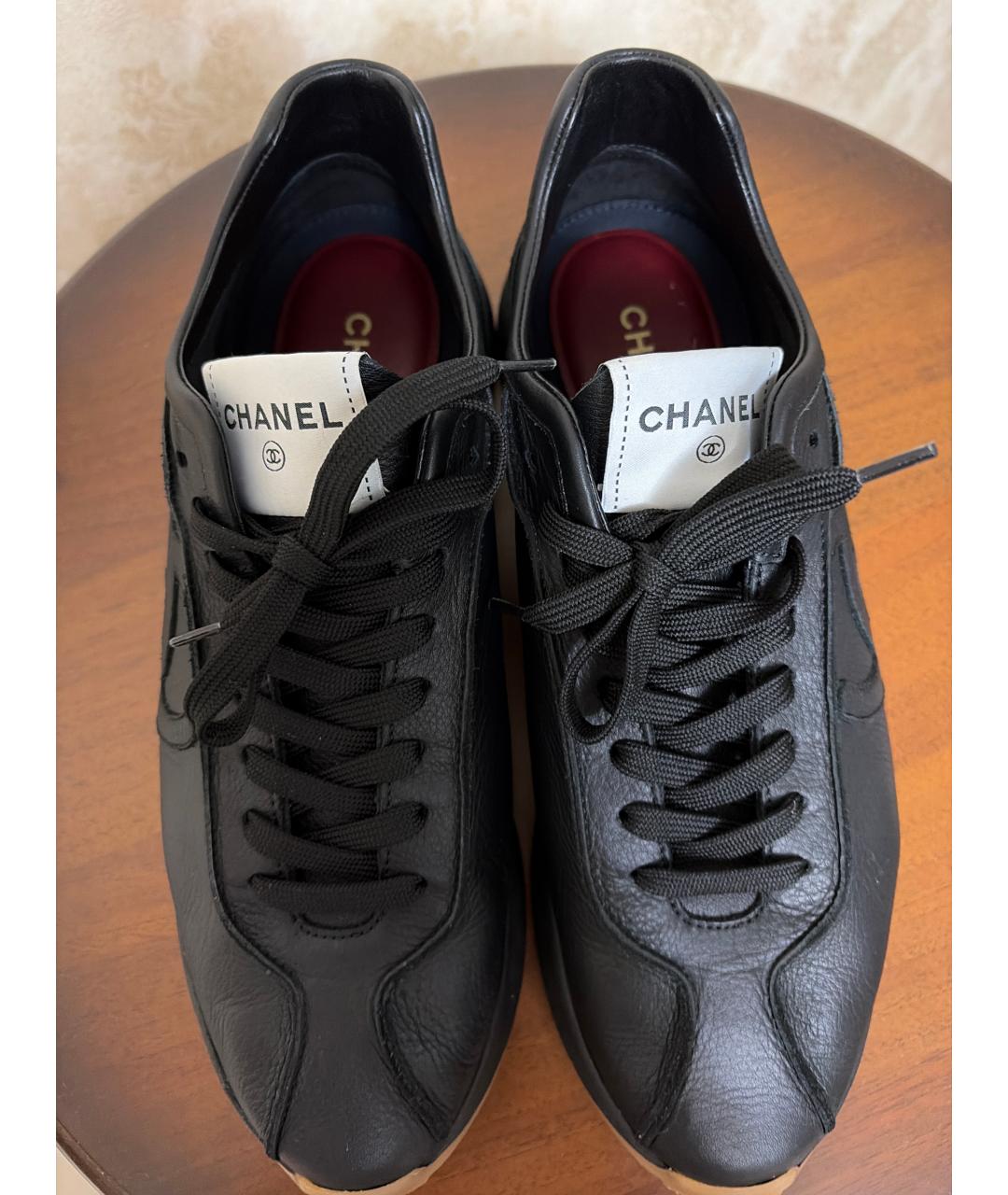 CHANEL Черные кожаные кроссовки, фото 3