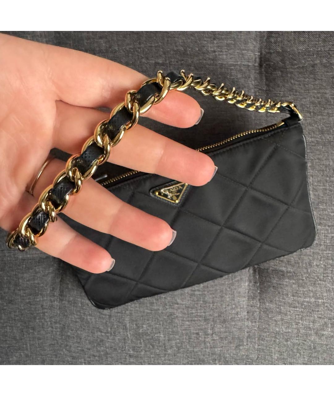 PRADA Черная нейлоновая сумка с короткими ручками, фото 3