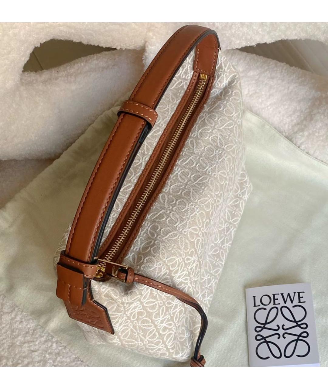 LOEWE Бежевая жаккардовая сумка с короткими ручками, фото 4