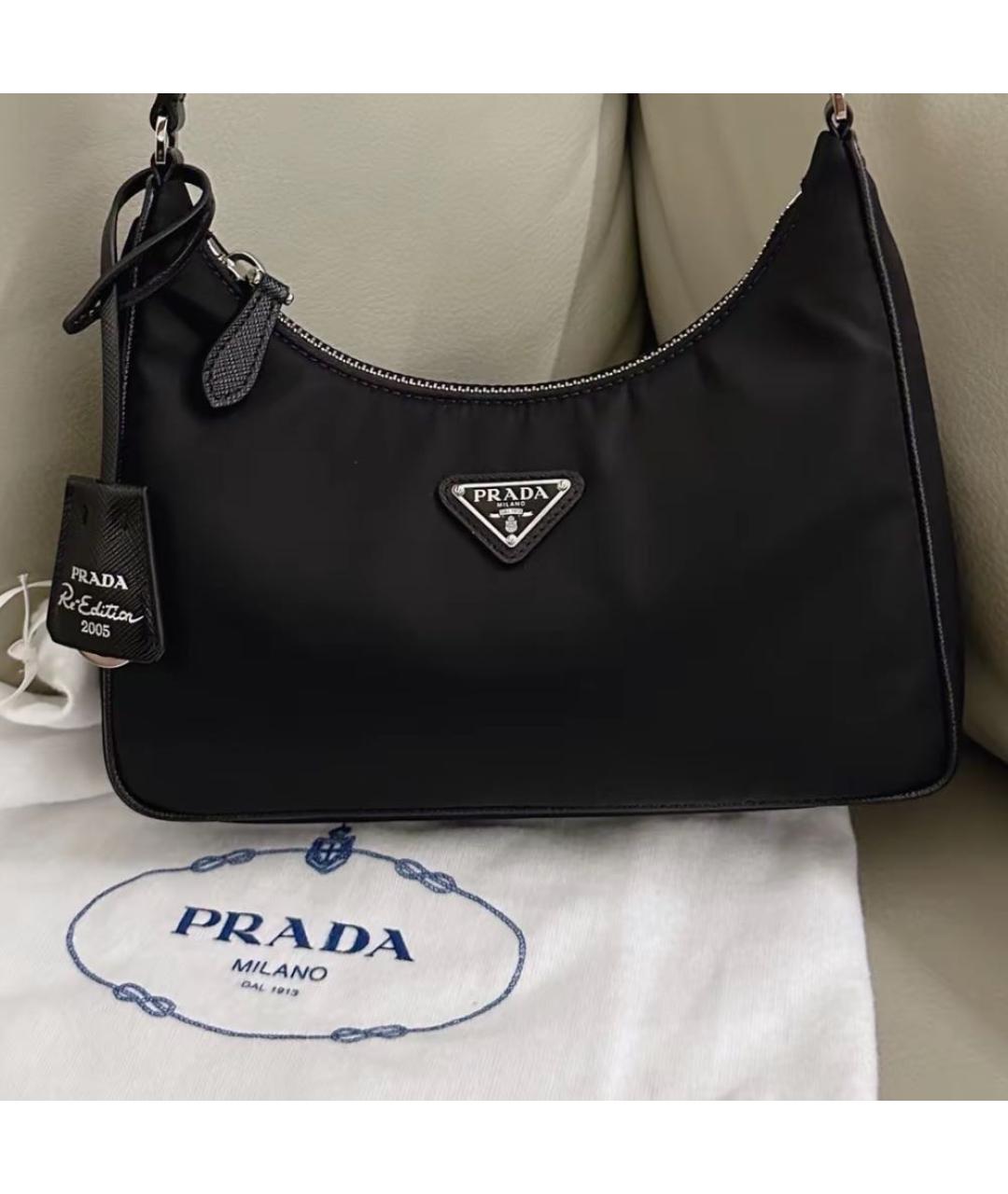 PRADA Черная нейлоновая сумка с короткими ручками, фото 4