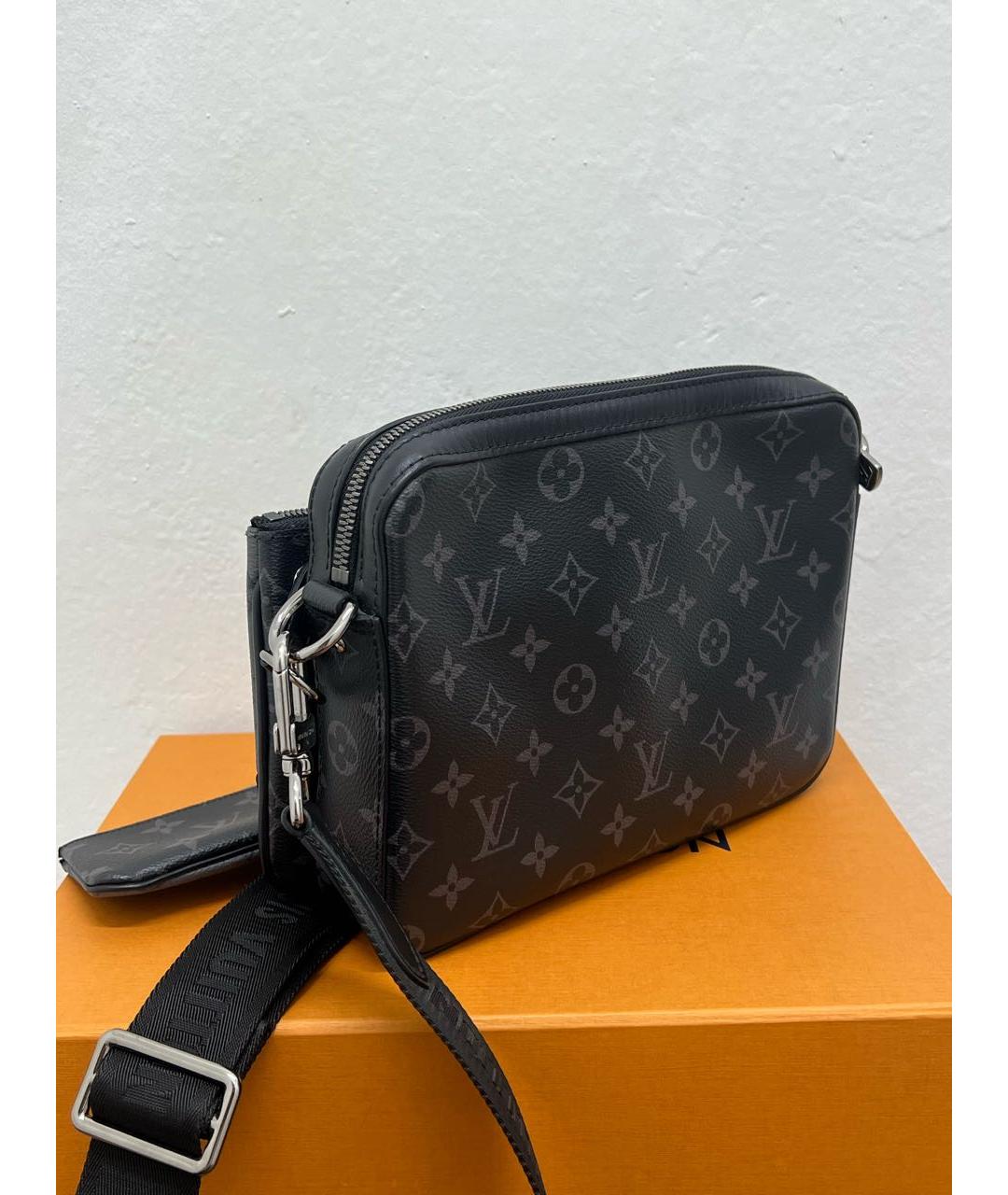 LOUIS VUITTON Черная сумка на плечо из канвы, фото 4