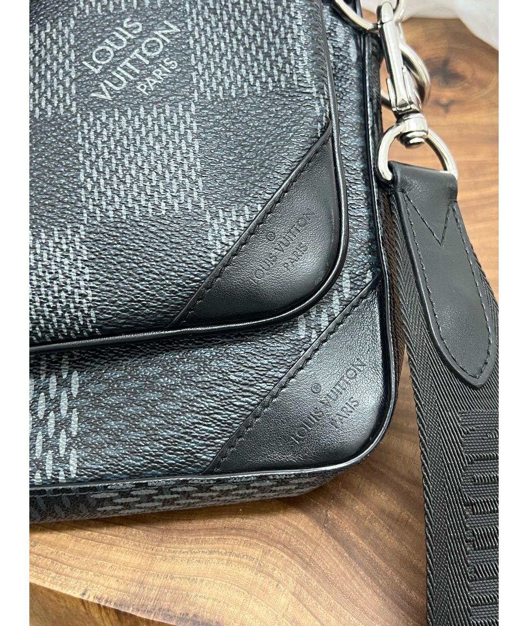 LOUIS VUITTON Черная сумка на плечо из канвы, фото 8