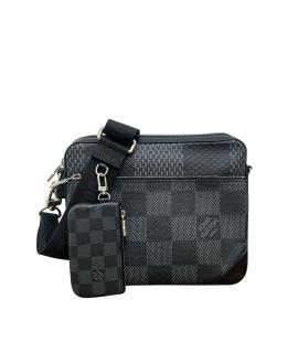 LOUIS VUITTON Сумка на плечо