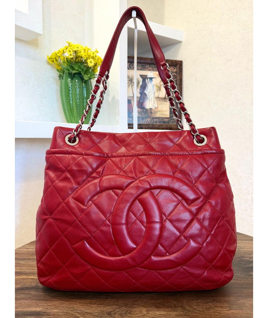CHANEL Красная кожаная сумка тоут, фото 2