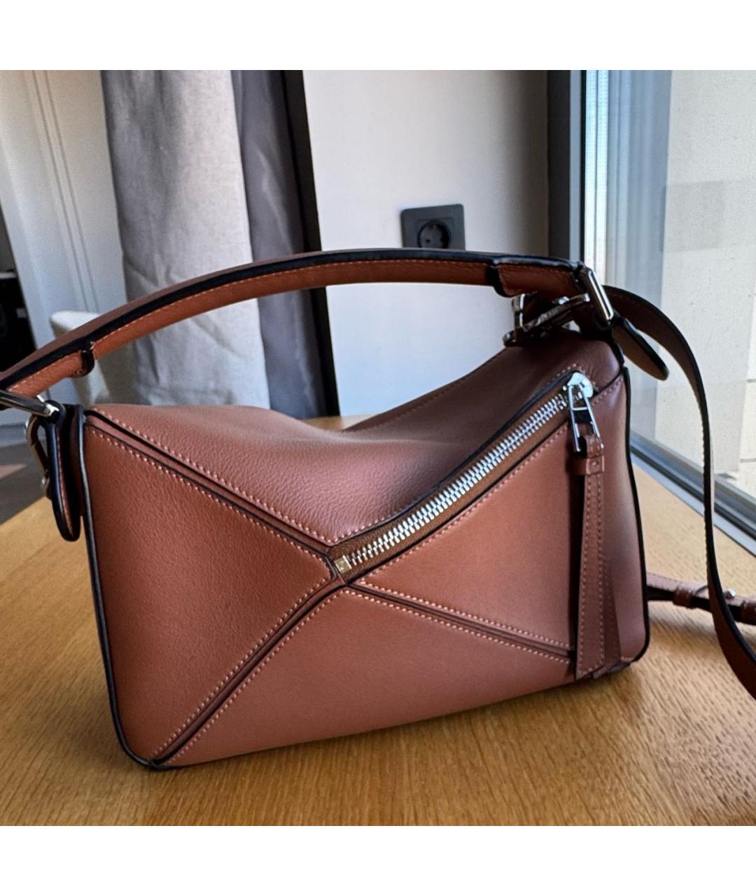 LOEWE Коричневая кожаная сумка через плечо, фото 2
