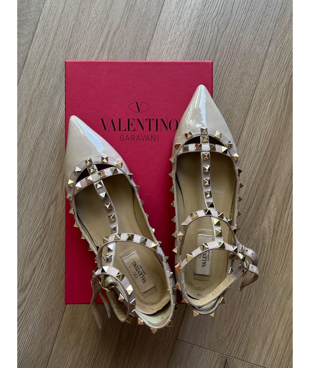 VALENTINO Бежевые кожаные балетки, фото 5