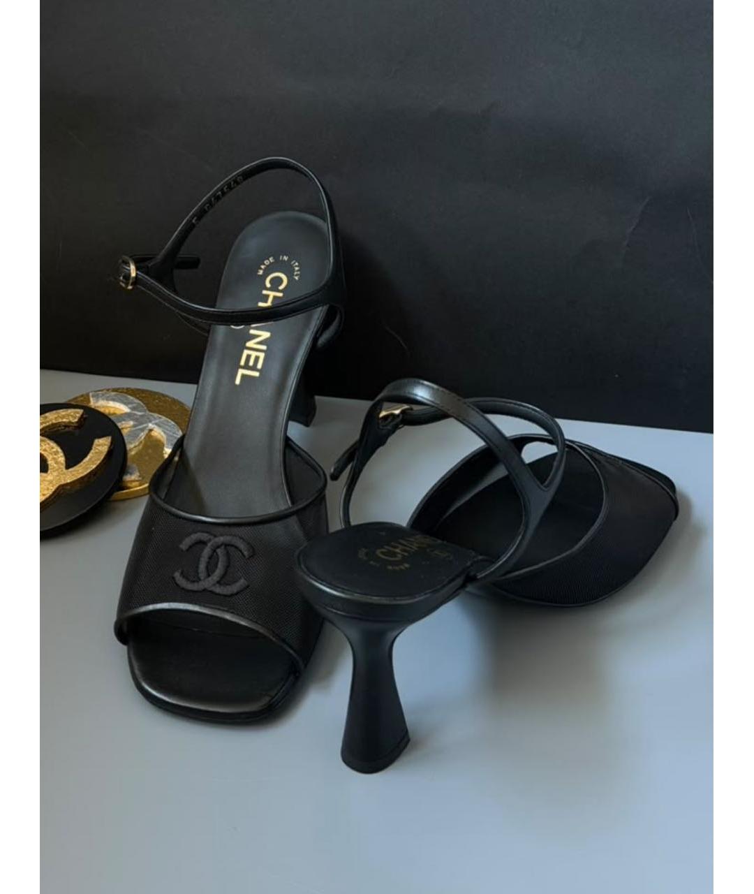 CHANEL Черные босоножки, фото 2