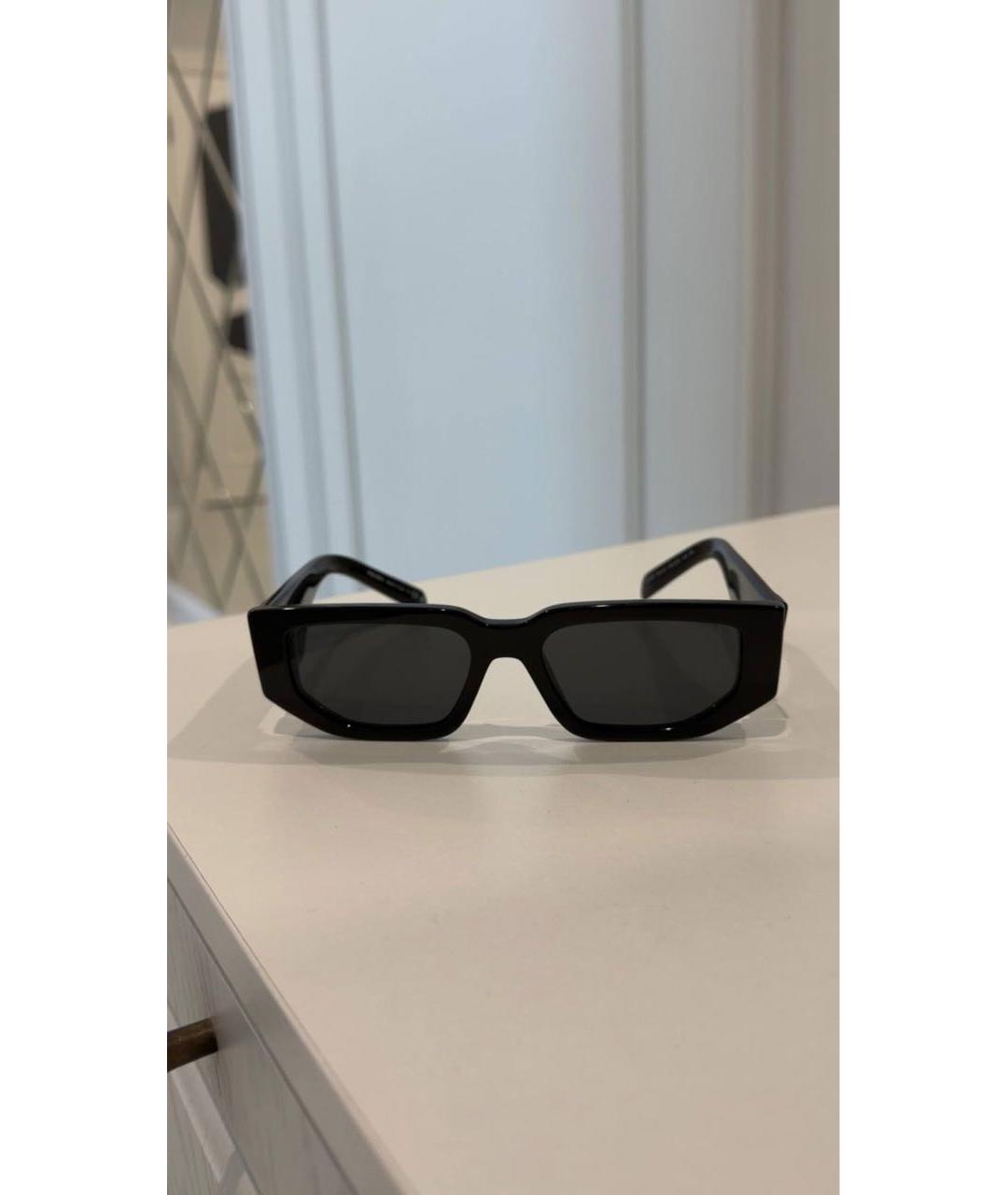 PRADA Черные пластиковые солнцезащитные очки, фото 5