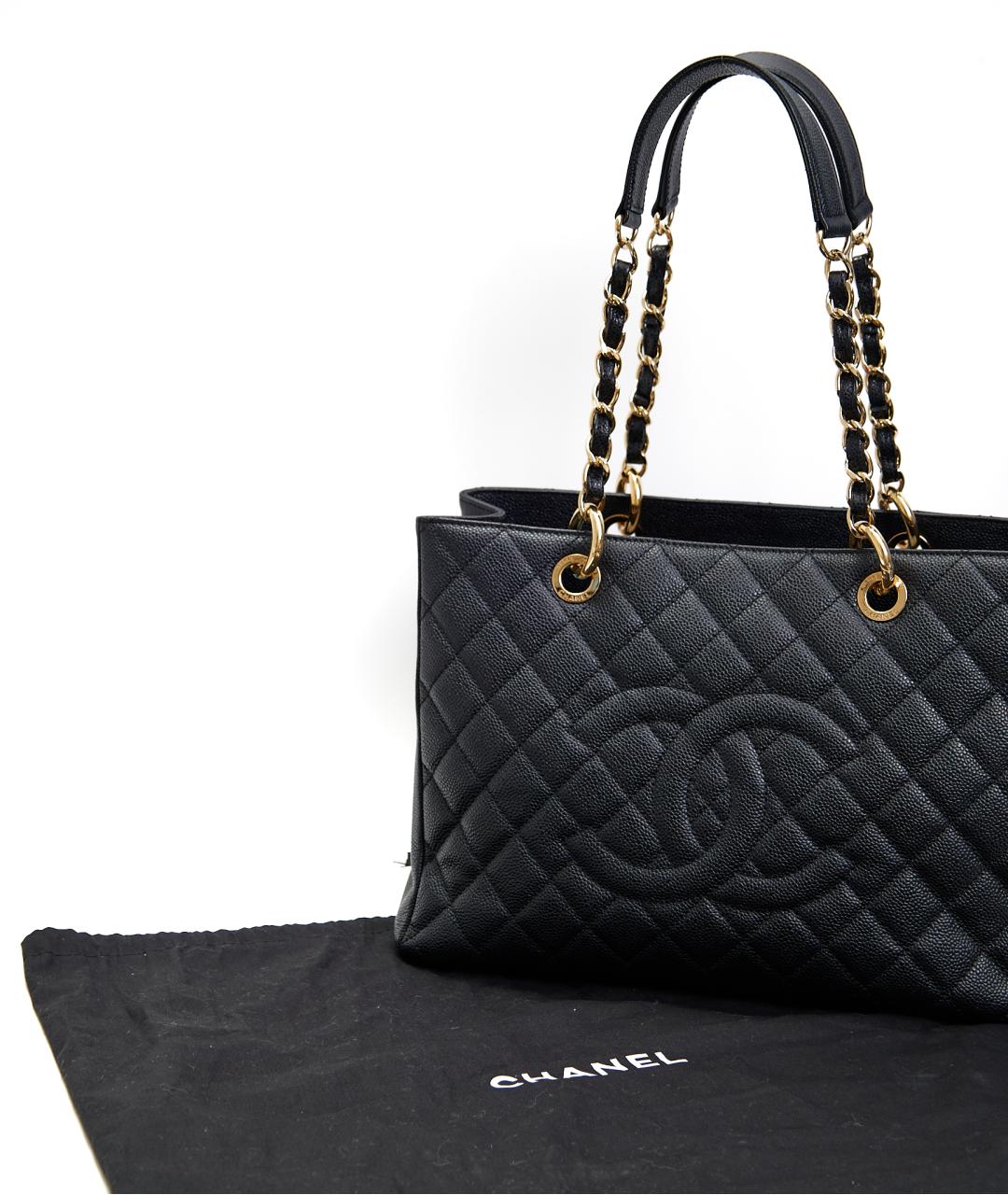 CHANEL Черная кожаная сумка тоут, фото 4