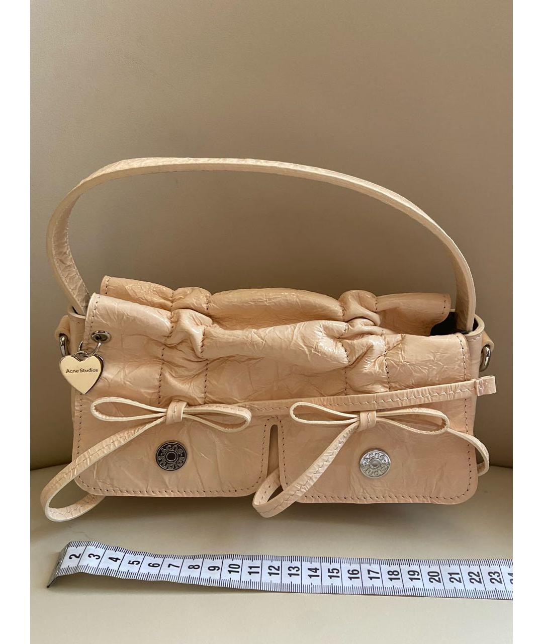 ACNE STUDIOS Бежевая кожаная сумка с короткими ручками, фото 2