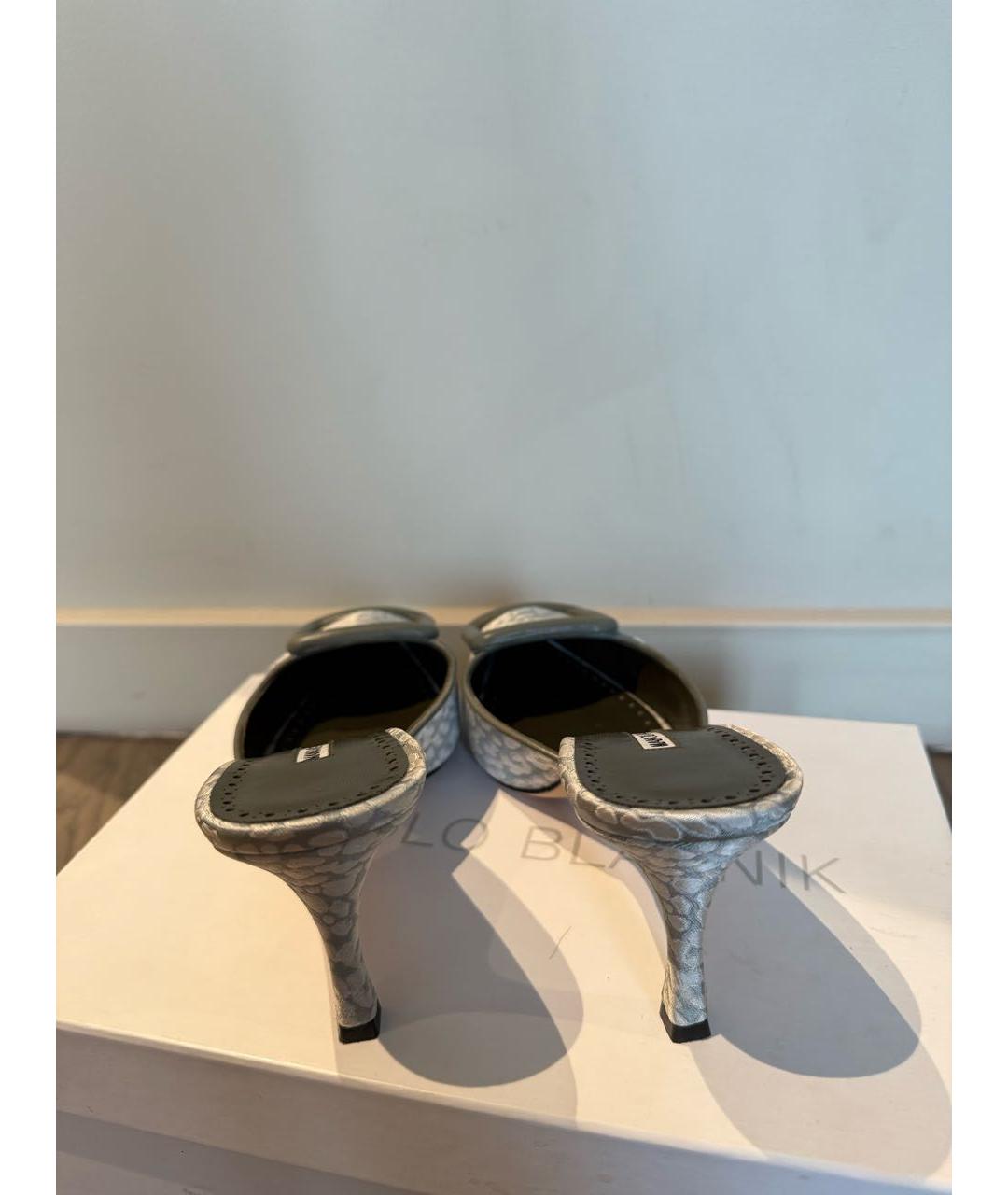 MANOLO BLAHNIK Серые текстильные мюли, фото 4