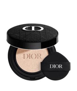 CHRISTIAN DIOR Тональное средство