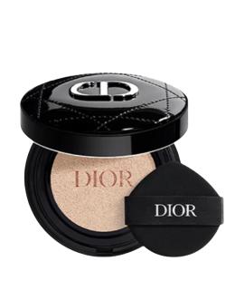 CHRISTIAN DIOR Тональное средство