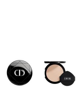CHRISTIAN DIOR Тональное средство