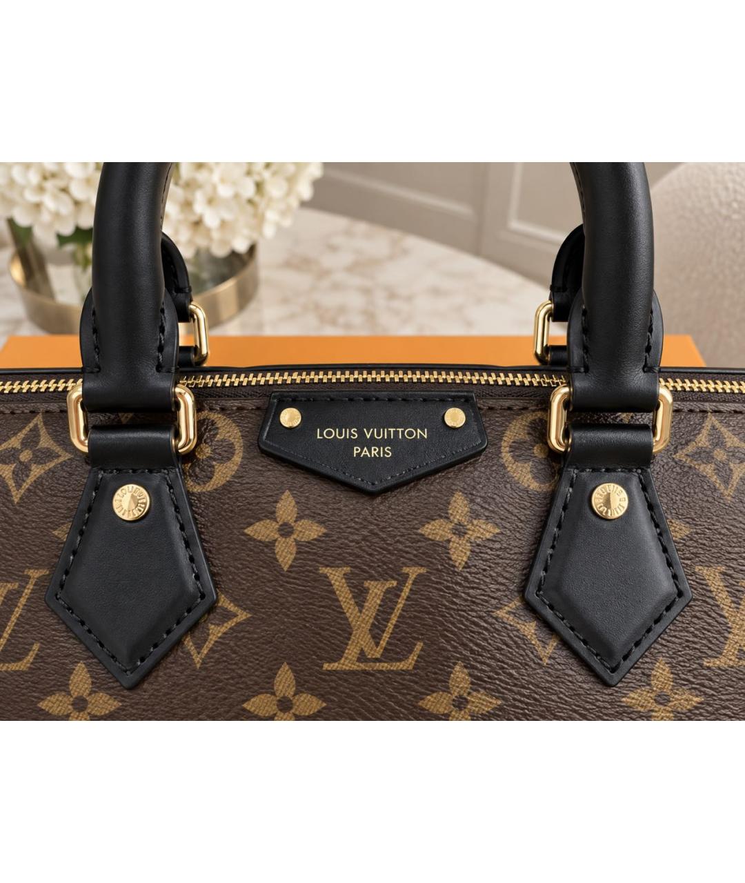 LOUIS VUITTON Коричневая сумка с короткими ручками из канвы, фото 4
