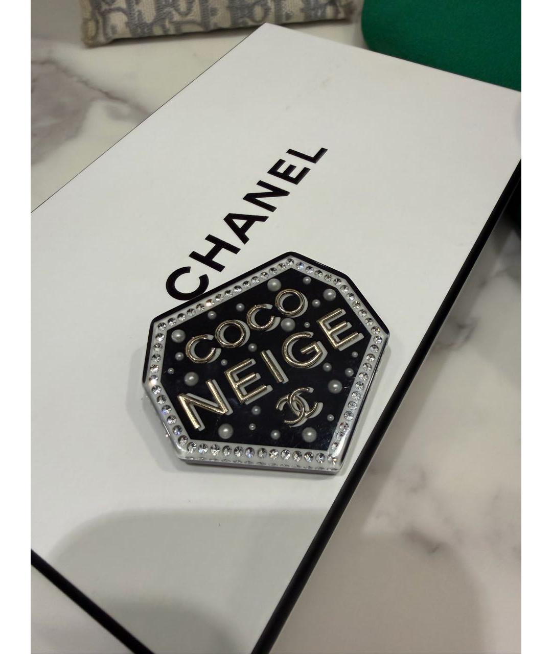 CHANEL Черная пластиковая булавка / брошь, фото 2