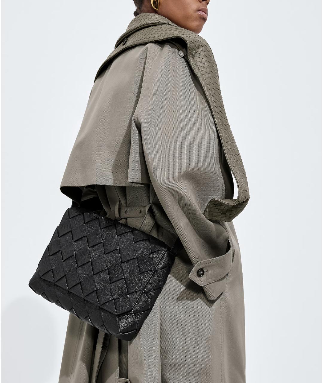 BOTTEGA VENETA Черная кожаная сумка на плечо, фото 4