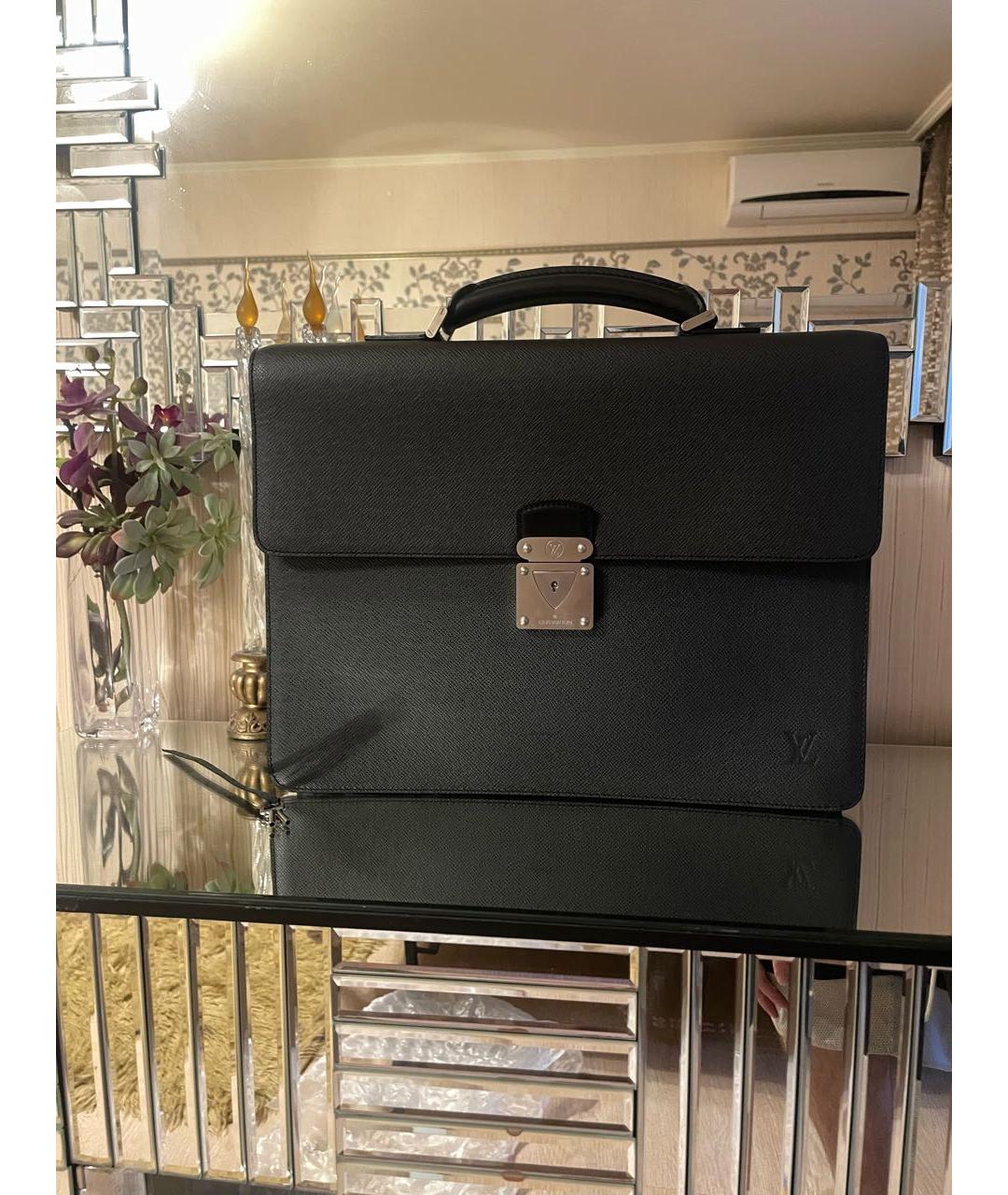 LOUIS VUITTON Черный кожаный портфель, фото 2