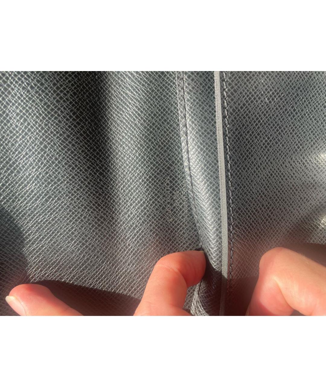 LOUIS VUITTON Черная кожаная барсетка, фото 6