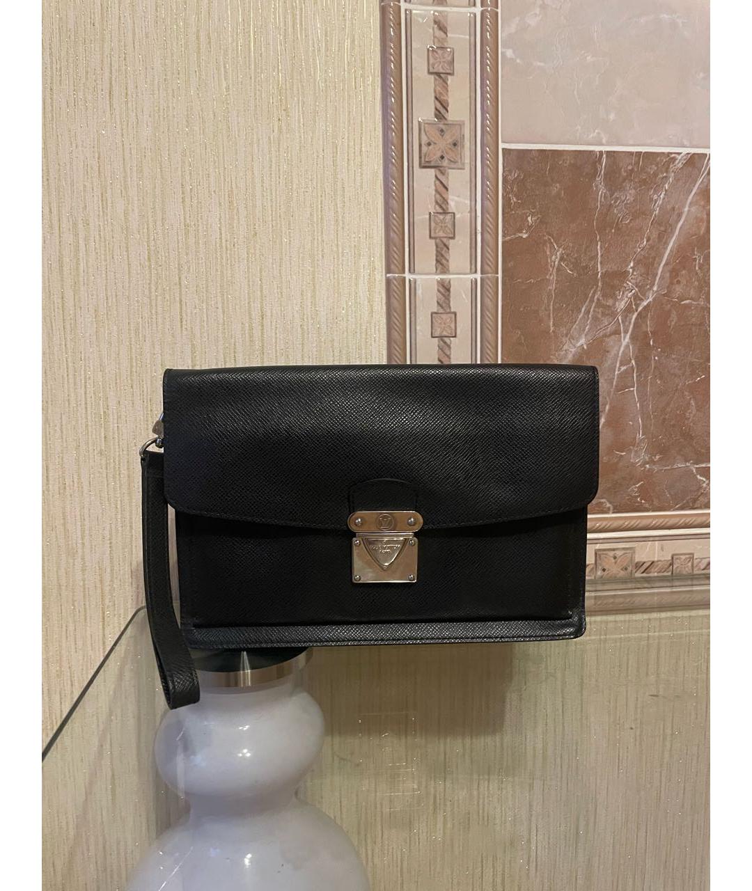 LOUIS VUITTON Черная кожаная барсетка, фото 9