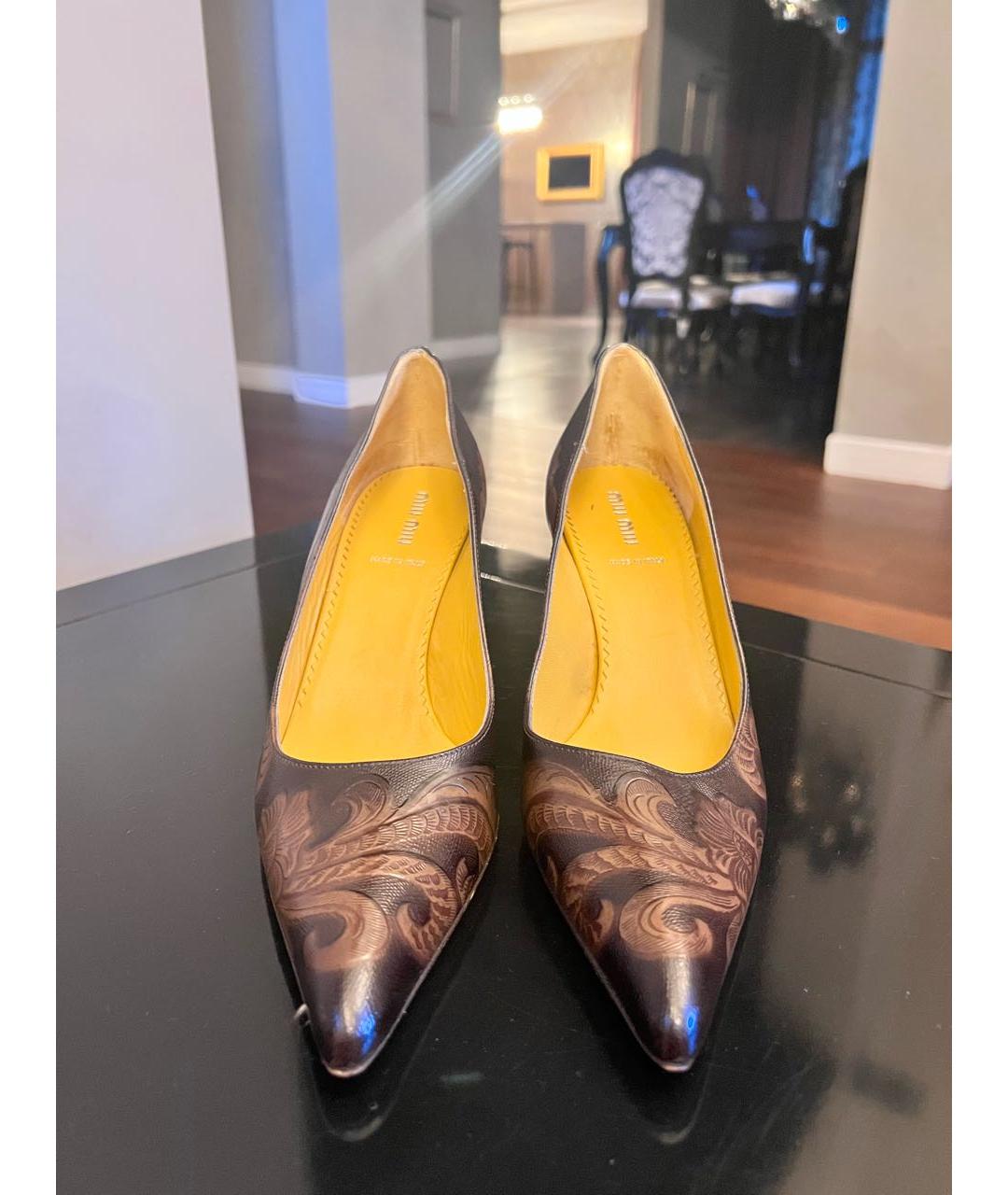 MIU MIU Коричневые кожаные туфли, фото 2