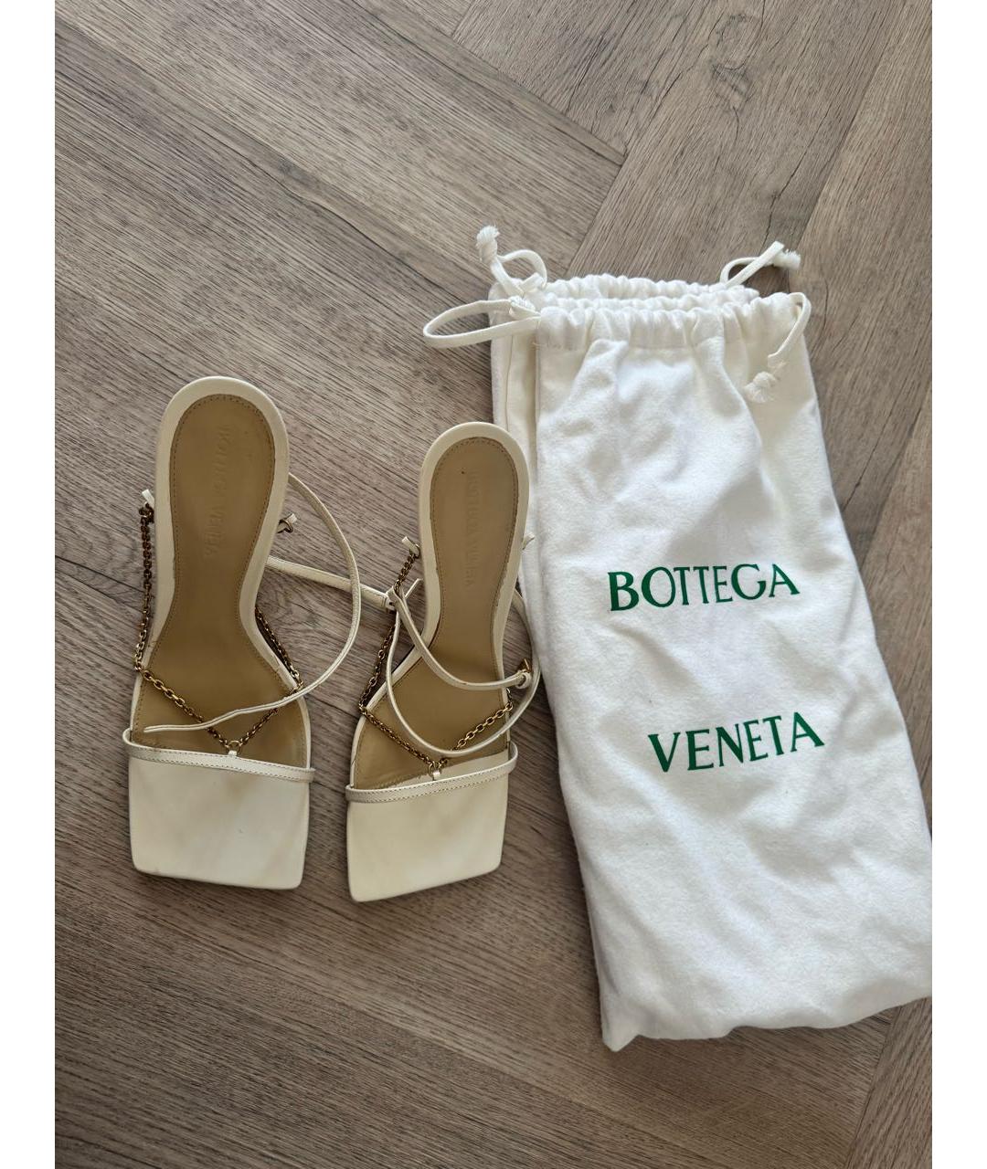 BOTTEGA VENETA Бежевые кожаные босоножки, фото 2