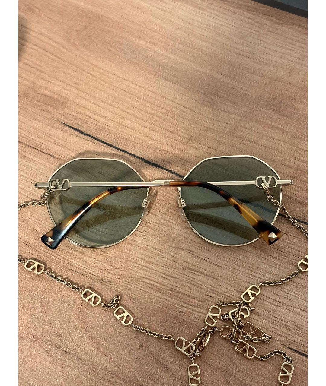 VALENTINO Антрацитовые металлические солнцезащитные очки, фото 4
