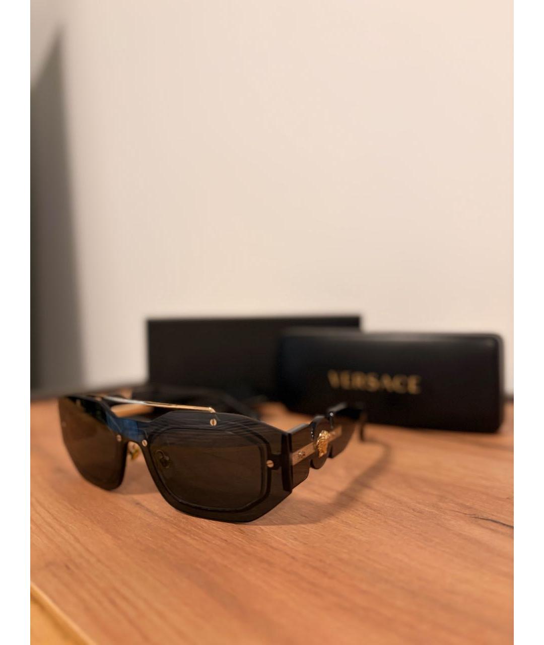 VERSACE Черные пластиковые солнцезащитные очки, фото 5