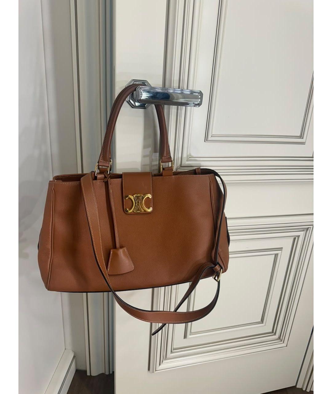 CELINE Коричневая кожаная сумка с короткими ручками, фото 3