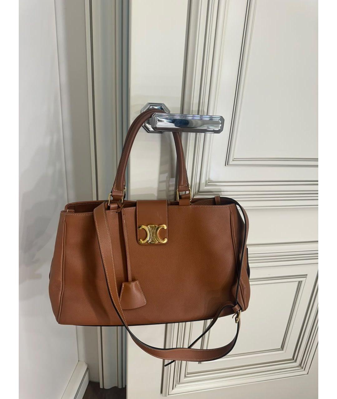 CELINE Коричневая кожаная сумка с короткими ручками, фото 4