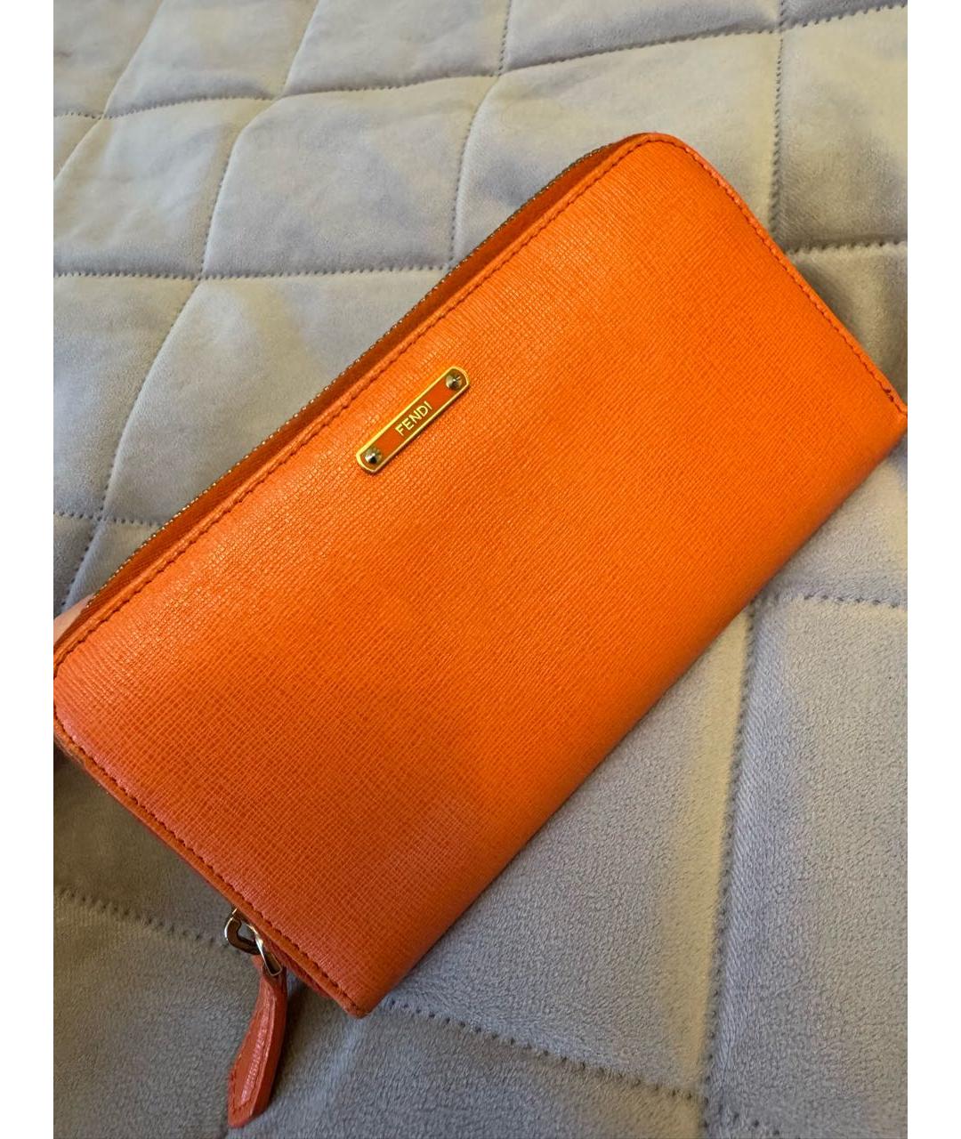 FENDI Оранжевый кожаный кошелек, фото 2
