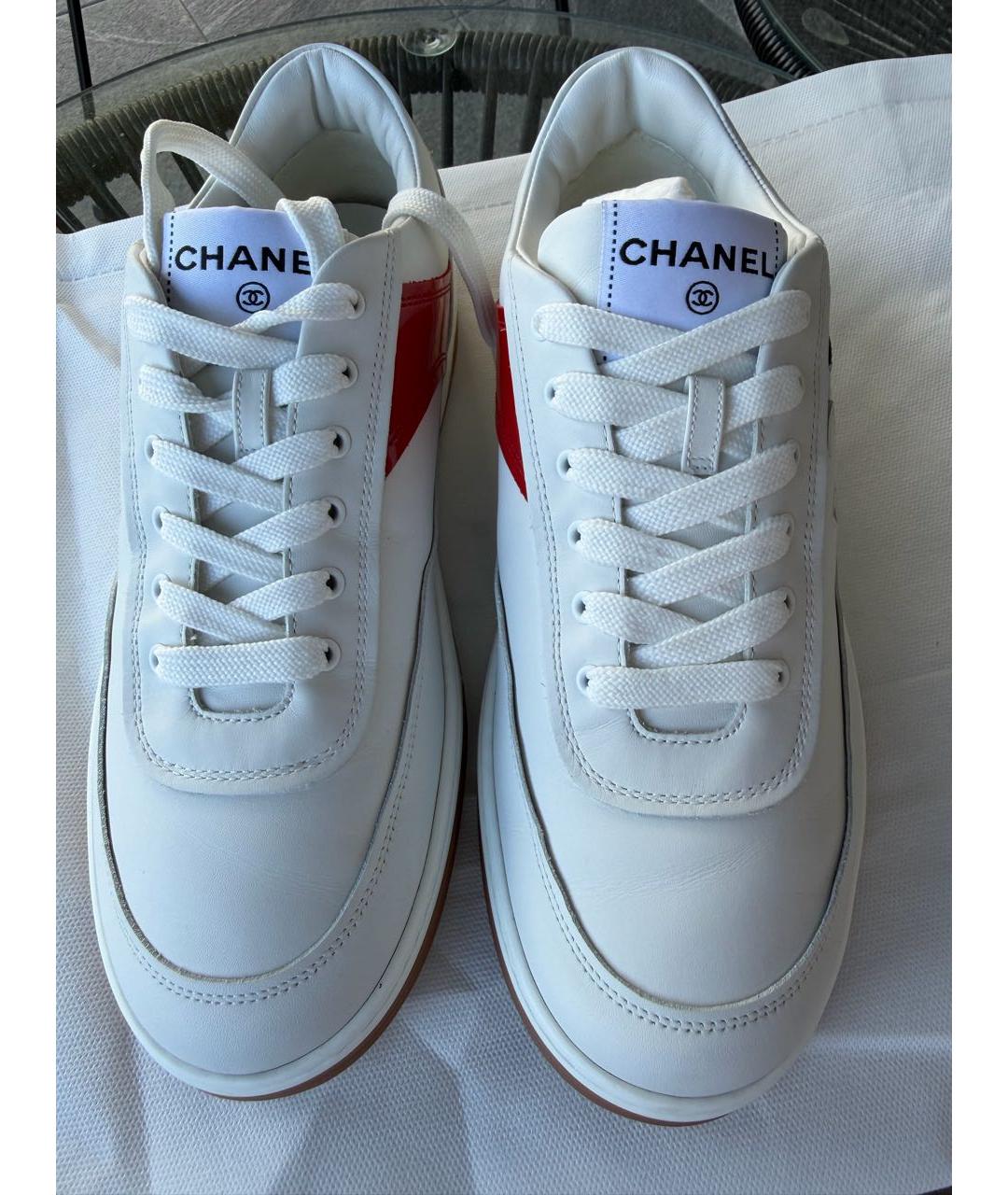 CHANEL Белые кожаные кеды, фото 2