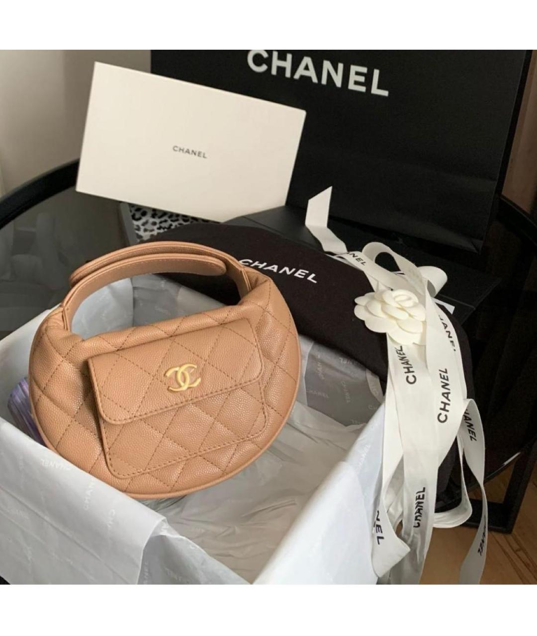 CHANEL Бежевая кожаная сумка с короткими ручками, фото 2
