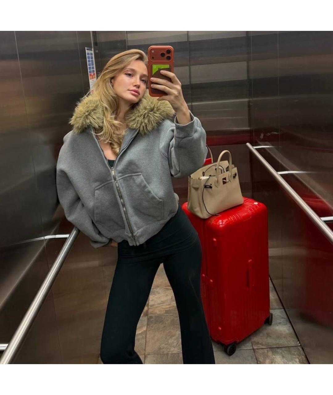 Rimowa Красный чемодан, фото 5