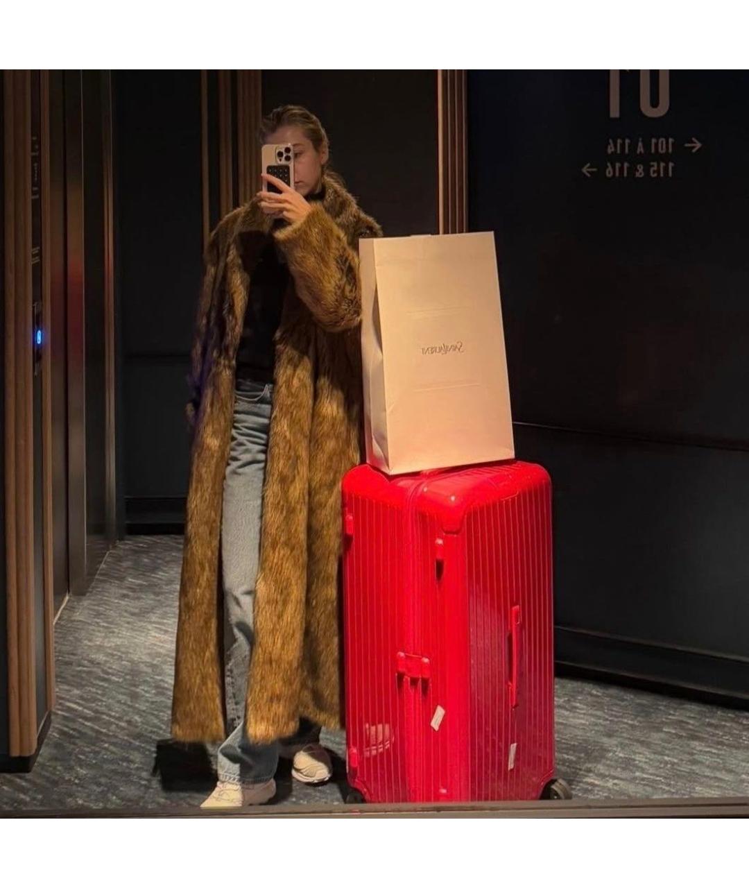 Rimowa Красный чемодан, фото 7